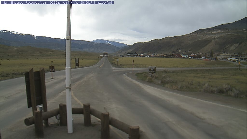 Yellowstone-Gardiner North Entrance-YNP